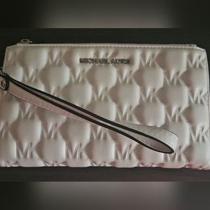 Micheal Kors Wristlet